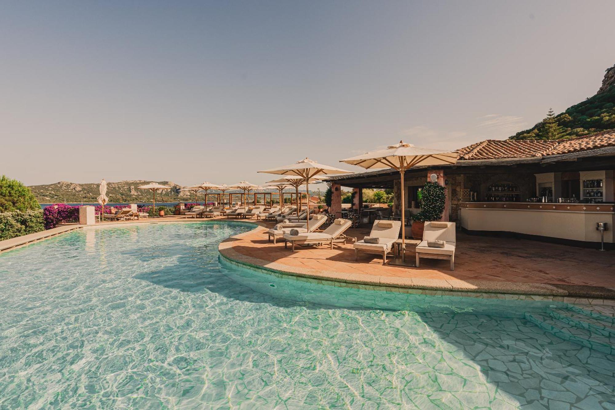 Aethos Sardinia Hotel กันนิโจเน ภายนอก รูปภาพ