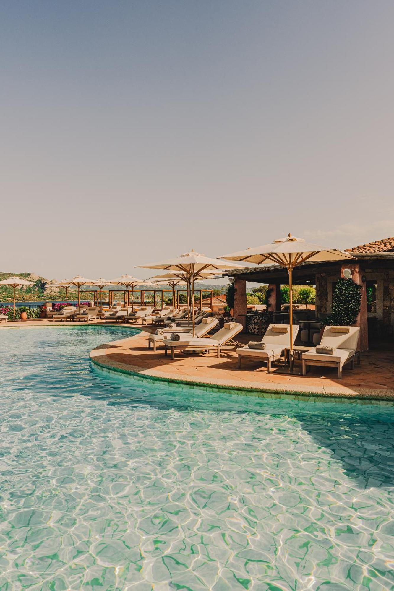 Aethos Sardinia Hotel กันนิโจเน ภายนอก รูปภาพ