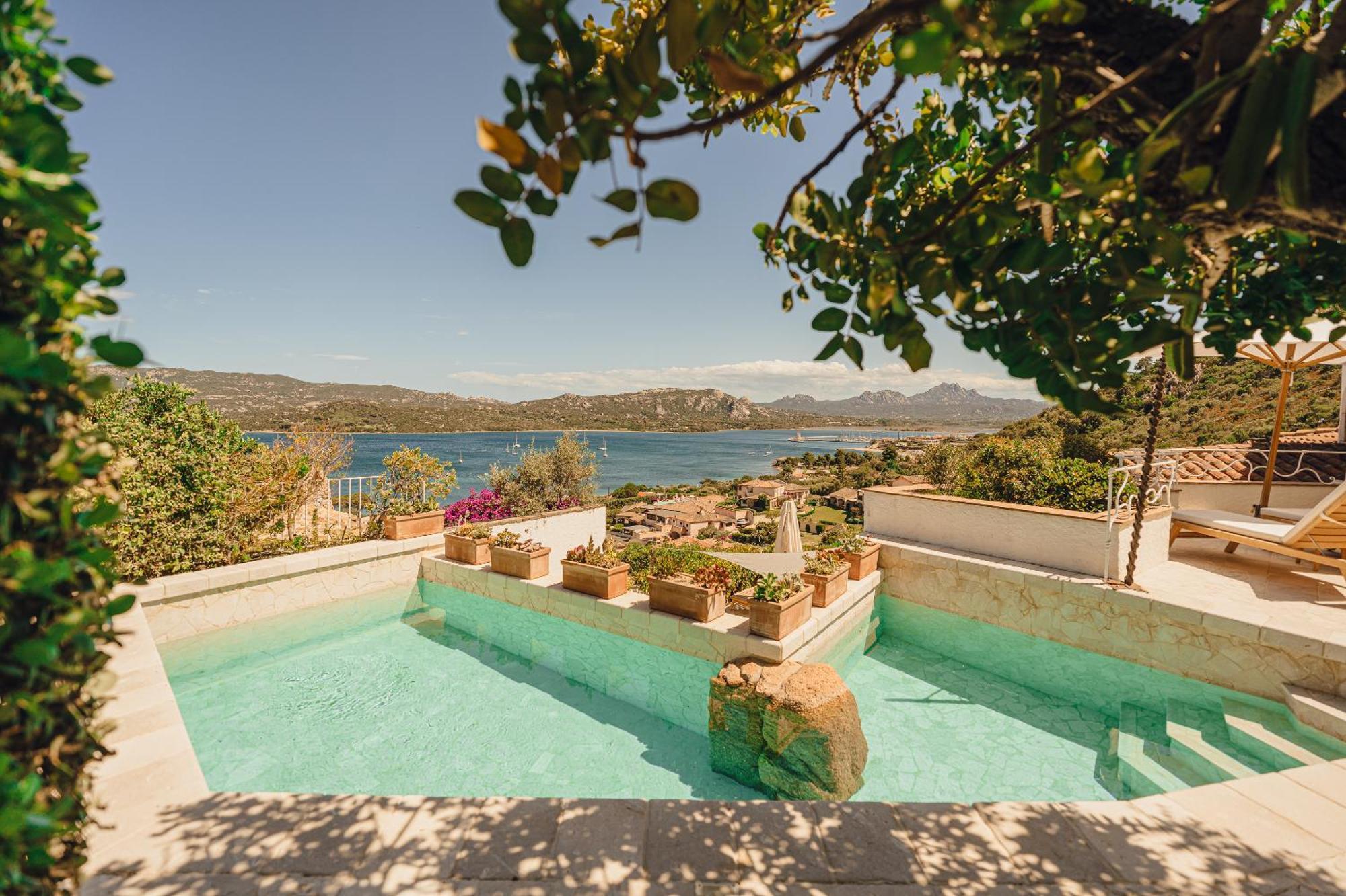 Aethos Sardinia Hotel กันนิโจเน ภายนอก รูปภาพ