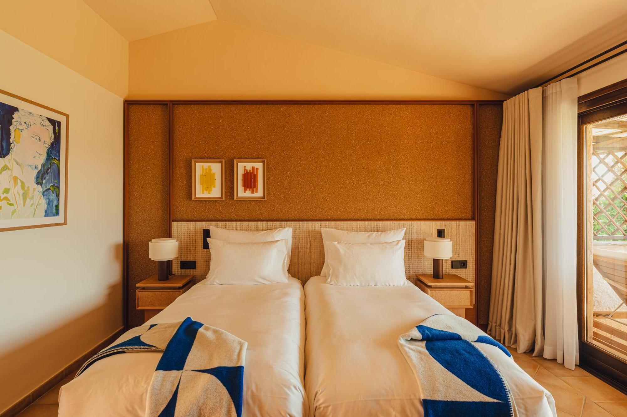 Aethos Sardinia Hotel กันนิโจเน ภายนอก รูปภาพ